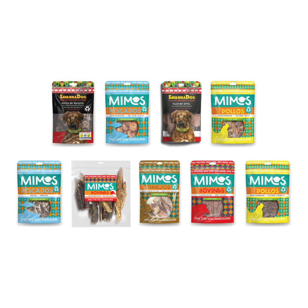 9 pakker hundesnacks på en hvid baggrund.